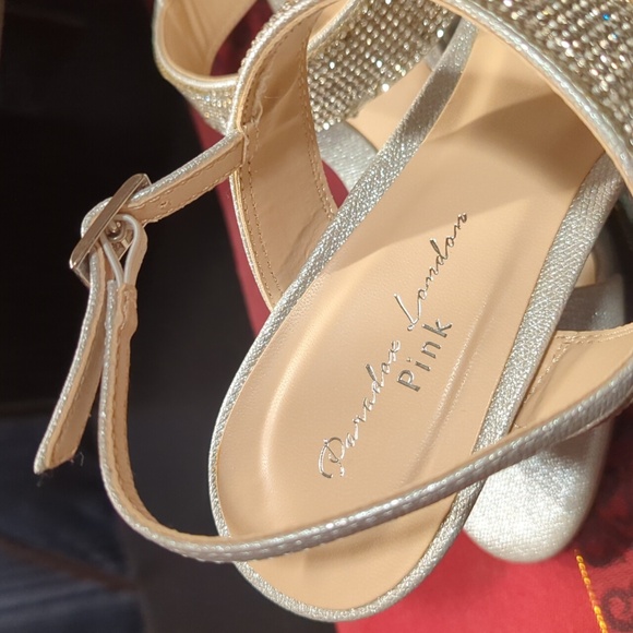 Paradox London Pink Jacey T strap wedge sandals silver Women's size 9 NEW NWB - Picture 8 of 12